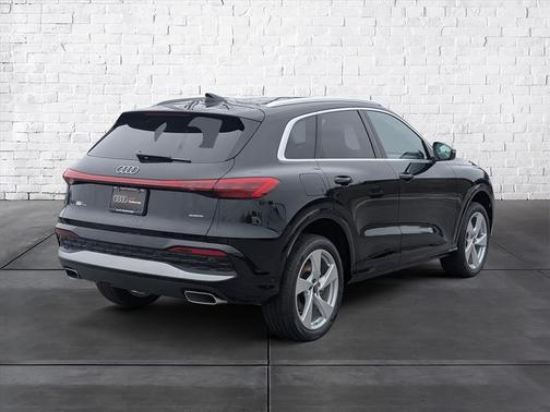 2025 Audi Q5 Premium Plus TFSI quattro S tronic