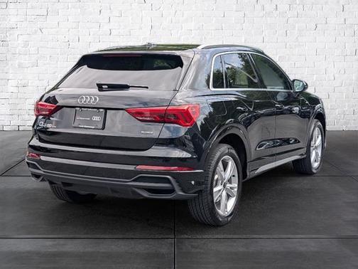 2024 Audi Q3 45 S line Premium Plus