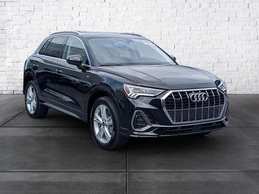 2024 Audi Q3 45 S line Premium Plus