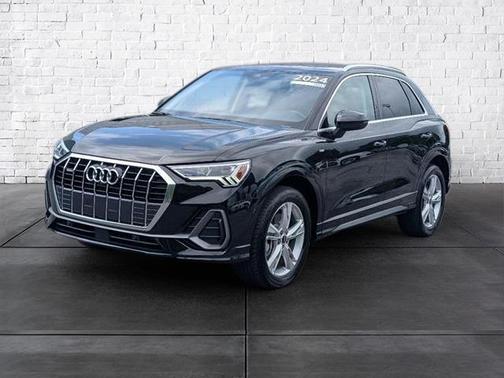 2024 Audi Q3 45 S line Premium Plus