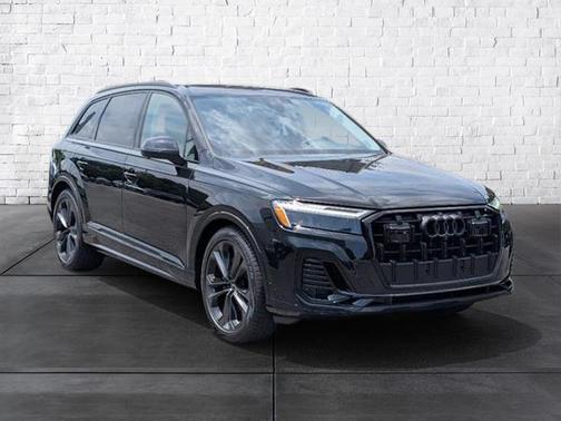 2025 Audi Q7 55 Premium Plus