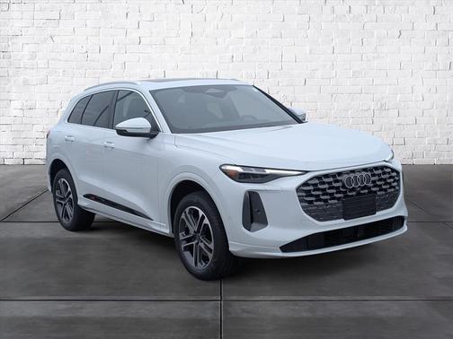 2025 Audi Q5 Premium Plus TFSI quattro S tronic