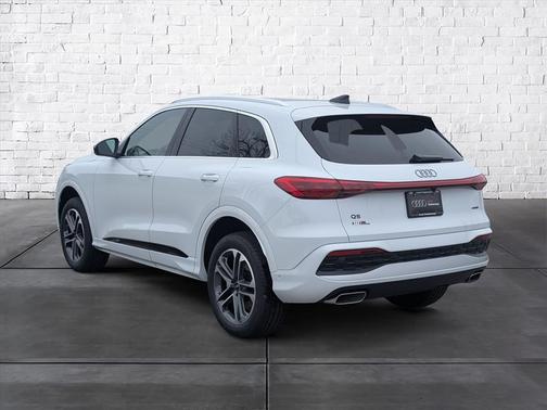 2025 Audi Q5 Premium Plus TFSI quattro S tronic