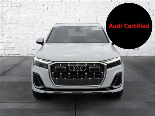 2025 Audi Q7 55 Premium Plus