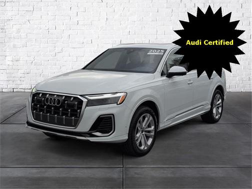 2025 Audi Q7 55 Premium Plus
