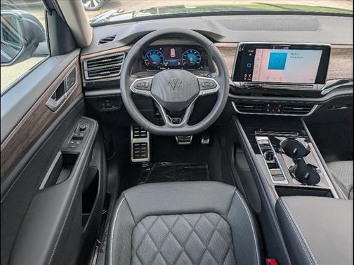 2025 Volkswagen Atlas 2.0T SEL Premium R-Line 4MOTION