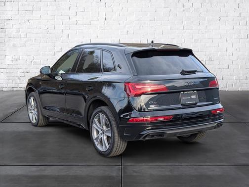 2025 Audi Q5 45 S line Premium