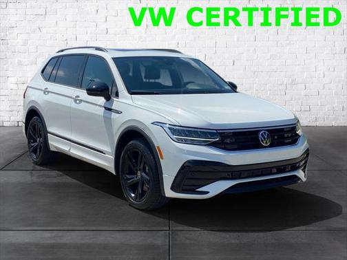 2024 Volkswagen Tiguan 2.0T SE R-Line Black