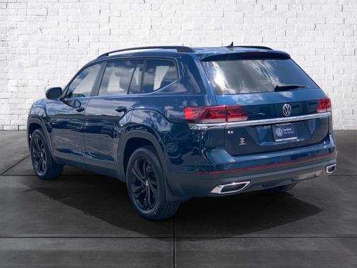 2022 Volkswagen Atlas 2.0T SE w/Technology