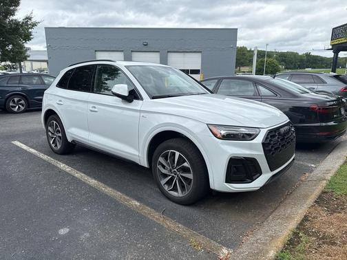 2024 Audi Q5 45 S line Premium