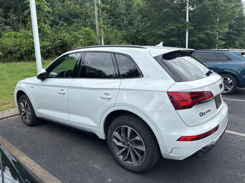 2024 Audi Q5 45 S line Premium