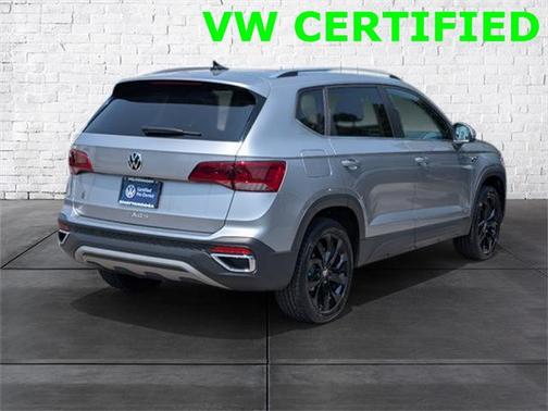 2024 Volkswagen Taos 1.5T SE