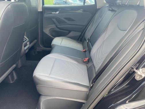 2025 Volkswagen Tiguan 2.0T SE 4MOTION