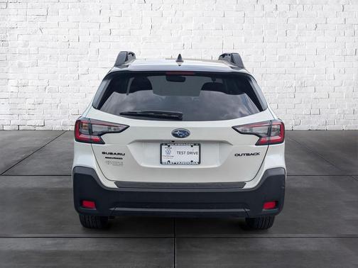 Crystal White Pearl 2025 Subaru Outback Onyx Edition