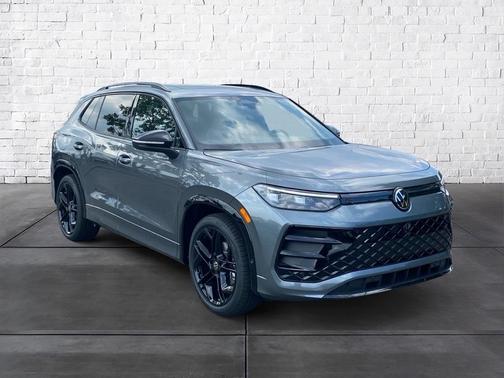 2025 Volkswagen Tiguan 2.0T SE R-Line Black