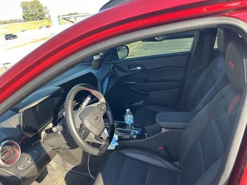 2025 Chevrolet Trax FWD 2RS