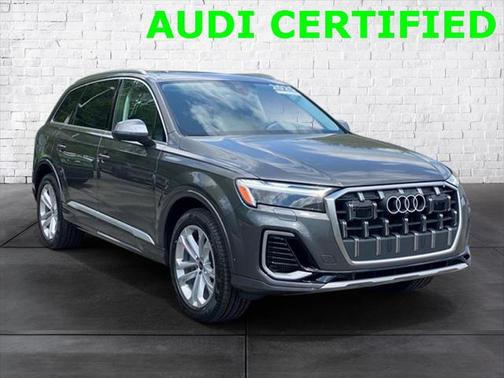2025 Audi Q7 55 Premium Plus