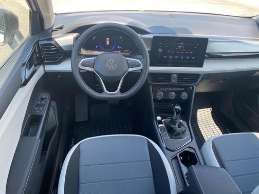 2025 Volkswagen Taos 1.5T S