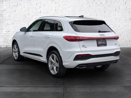 2025 Audi Q5 Premium Plus