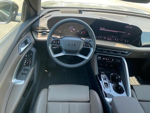 2025 Audi Q5 Premium Plus