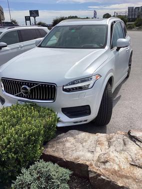 2020 Volvo XC90 T5 Momentum