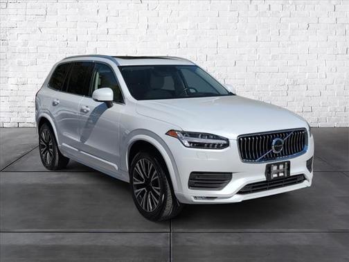 2020 Volvo XC90 T5 Momentum