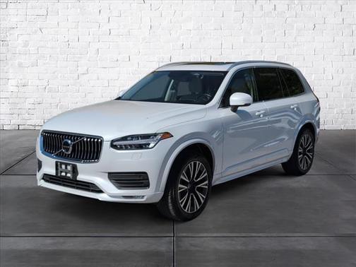 2020 Volvo XC90 T5 Momentum