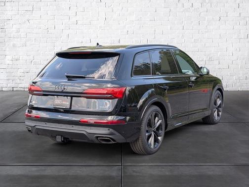 2026 Audi Q7 55 Premium Plus