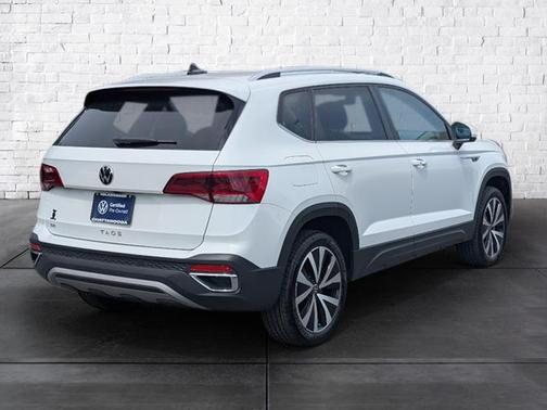 2024 Volkswagen Taos 1.5T SE