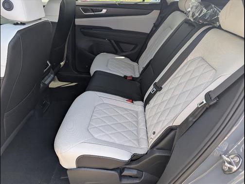 2026 Volkswagen Atlas Cross Sport 2.0T SEL Premium