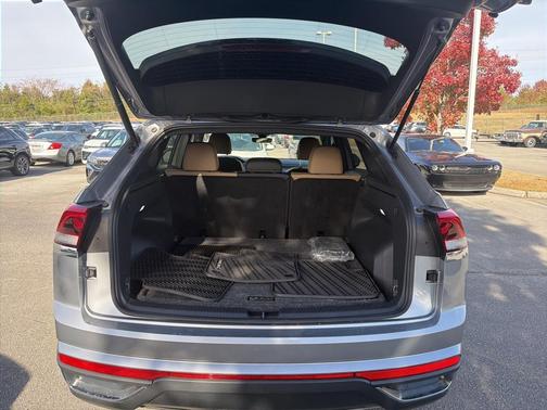 2025 Volkswagen Atlas Cross Sport 2.0T SE