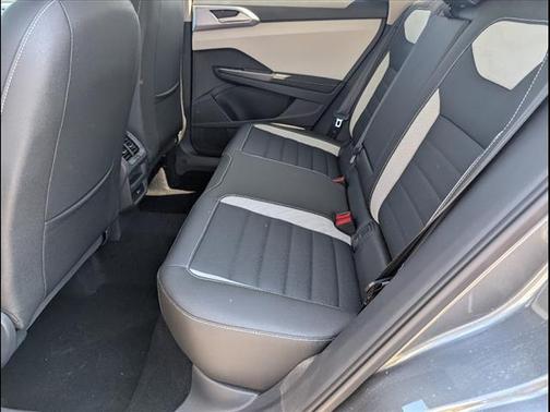 2025 Volkswagen Taos 1.5T SEL