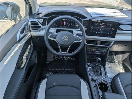 2025 Volkswagen Taos 1.5T SEL
