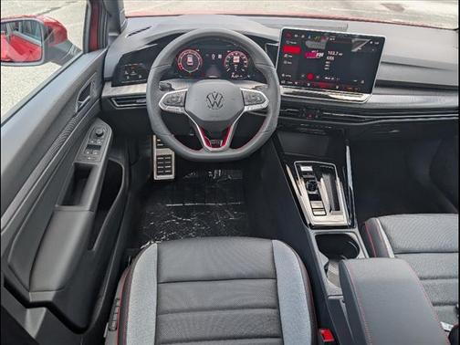 2025 Volkswagen Golf GTI 2.0T SE DSG