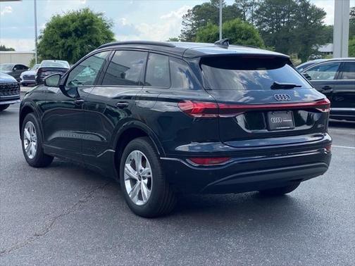 2025 Audi Q6 e-tron Premium Plus