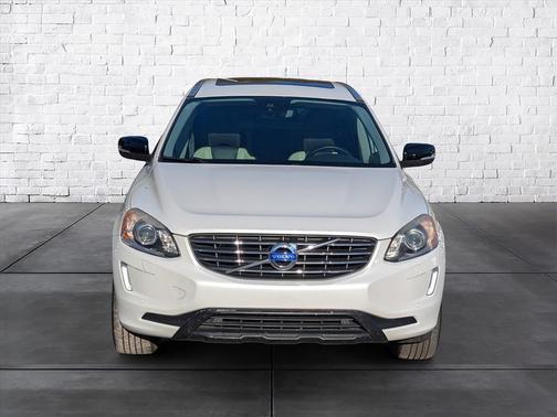 2017 Volvo XC60 T6 Dynamic