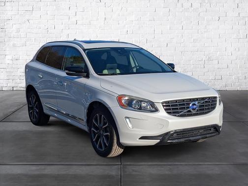 2017 Volvo XC60 T6 Dynamic