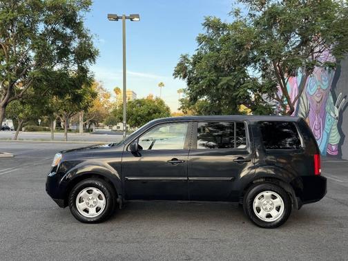 Crystal Black Pearl 2013 Honda Pilot LX