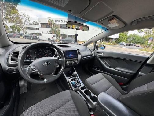 Aurora Black 2017 Kia Forte LX