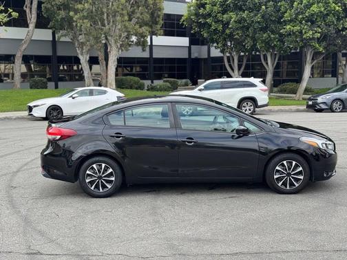 Aurora Black 2017 Kia Forte LX