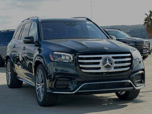 2025 Mercedes-Benz GLS 450 4MATIC