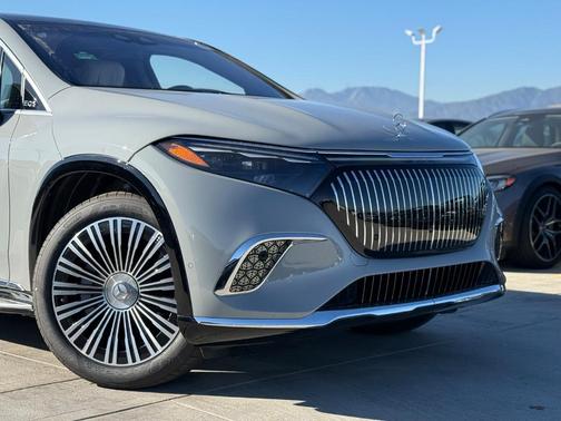 2025 Mercedes-Benz Maybach EQS 680 Base 4MATIC 4MATIC