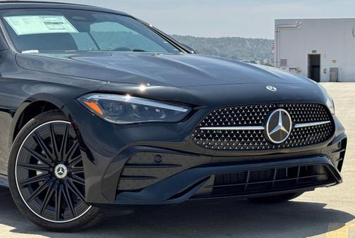 Obsidian Black 2026 Mercedes-Benz CLE 300 Base 4MATIC