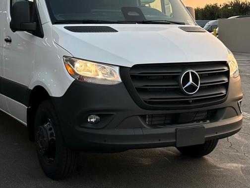 2025 Mercedes-Benz Sprinter 3500 170 WB High Roof Extended Cargo