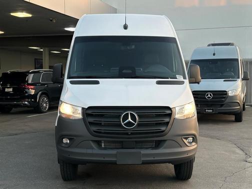 2025 Mercedes-Benz Sprinter 3500 170 WB High Roof Extended Cargo