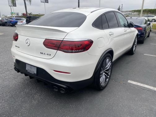 Diamond White Metallic 2021 Mercedes-Benz AMG GLC 43 4MATIC Coupe