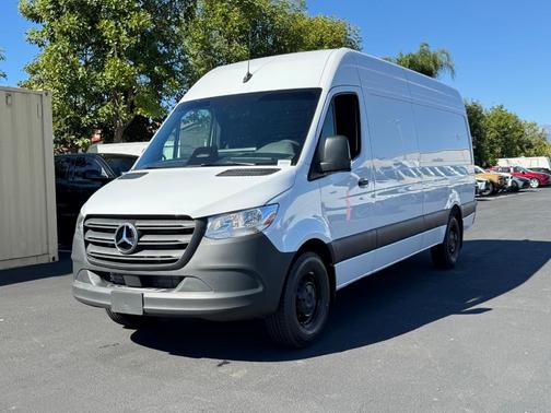 2026 Mercedes-Benz Sprinter 2500 170 WB