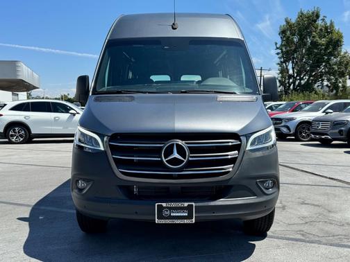 2024 Mercedes-Benz Sprinter 2500 170 WB