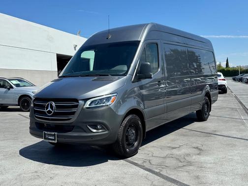 2024 Mercedes-Benz Sprinter 2500 170 WB