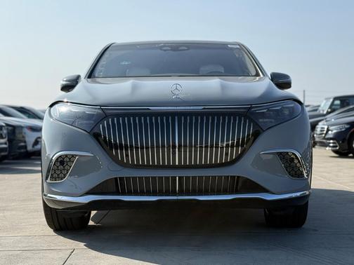 2025 Mercedes-Benz Maybach EQS 680 Base 4MATIC 4MATIC